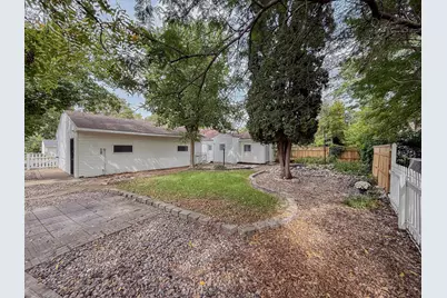 708 E Elm Avenue, Olivia, MN 56277 - Photo 8