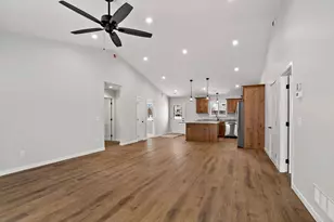 425 4th Ave SE, Saint Joseph, MN 56374 - Photo 10