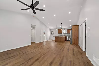 425 4th Avenue SE, Saint Joseph, MN 56374 - Photo 14