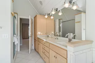 215 W Point Rd, Tonka Bay, MN 55331 - Photo 22