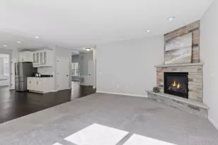 11581 Riverstone Ct, Woodbury, MN 55129 - Photo 26