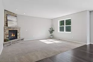 11581 Riverstone Ct, Woodbury, MN 55129 - Photo 24