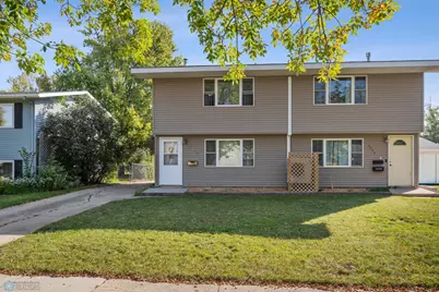 1220 20th Street N, Moorhead, MN 56560 - Photo 2