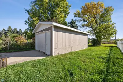 1220 20th Street N, Moorhead, MN 56560 - Photo 4