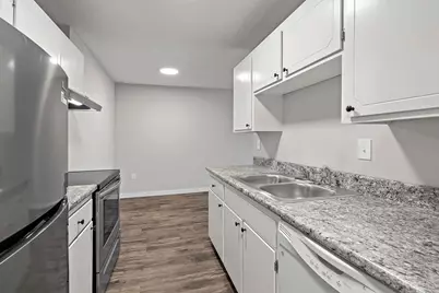 4351 Parklawn Avenue #105E, Edina, MN 55435 - Photo 6