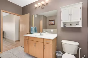 301 Oak Grove St, Minneapolis, MN 55403 - Photo 28