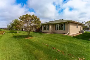 1821 Clubhouse Dr NE, Stewartville, MN 55976 - Photo 2