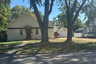 219 S Cedar St, Belle Plaine, MN 56011 - Photo 1
