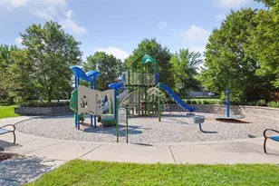 466 Greenview Dr, Chanhassen, MN 55317 - Photo 30