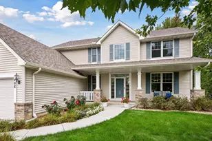 466 Greenview Dr, Chanhassen, MN 55317 - Photo 2