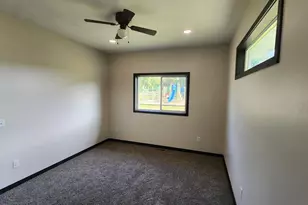 903 7th Ave SW, Pipestone, MN 56164 - Photo 20