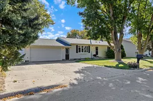 806 Westmar Cir, Marshall, MN 56258 - Photo 1