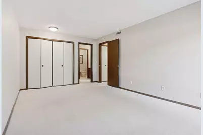 8441 Irwin Road #202, Bloomington, MN 55437 - Photo 16