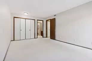 8441 Irwin Rd, Bloomington, MN 55437 - Photo 16