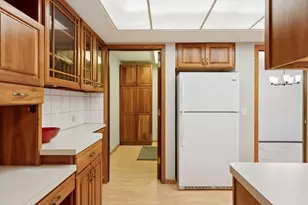 8441 Irwin Rd, Bloomington, MN 55437 - Photo 12