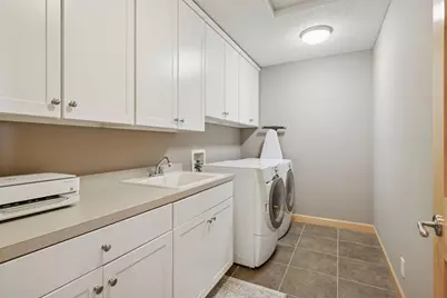 11911 Minnetonka Boulevard, Hopkins, MN 55305 - Photo 22