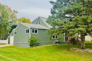 2007 Court St, Slayton, MN 56172 - Photo 1