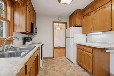 869 Iowa Avenue W, Saint Paul, MN 55117 - Photo 24