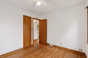 869 Iowa Ave W, Saint Paul, MN 55117 - Photo 18