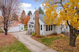 869 Iowa Ave W, Saint Paul, MN 55117 - Photo 1