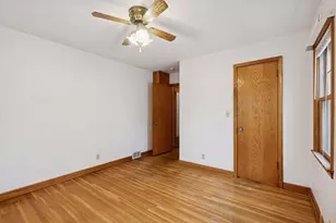 869 Iowa Ave W, Saint Paul, MN 55117 - Photo 16