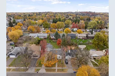 869 Iowa Avenue W, Saint Paul, MN 55117 - Photo 4