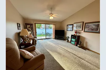 304 SE Valley View Drive, Willmar, MN 56201 - Photo 20