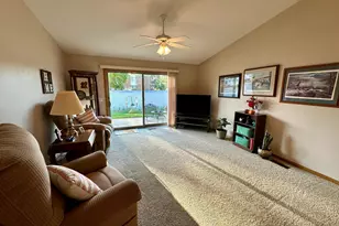 304 SE Valley View Dr, Willmar, MN 56201 - Photo 20