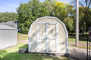 801 Carver St N, Winthrop, MN 55396 - Photo 26