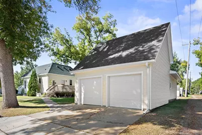 801 Carver Street N, Winthrop, MN 55396 - Photo 24