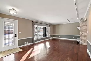 1016 Van Buren St S, Shakopee, MN 55379 - Photo 10