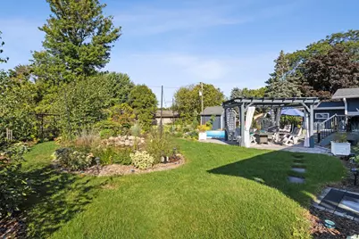 1016 Van Buren Street S, Shakopee, MN 55379 - Photo 8