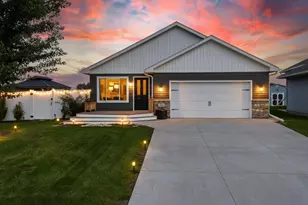 511 Juniper Ln NW, Montgomery, MN 56069 - Photo 1