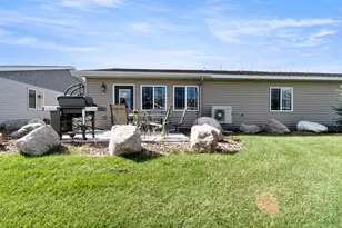 1615 30th St NW, Bemidji, MN 56601 - Photo 4