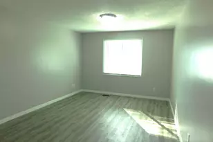 2477 Grenadier Ave N, Oakdale, MN 55128 - Photo 10