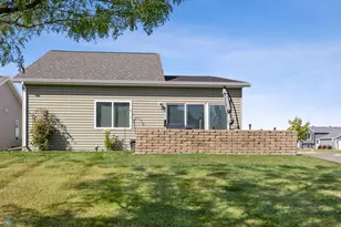 6204 18th St S, Fargo, ND 58104 - Photo 22