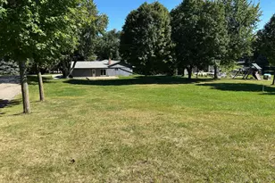 9340 Pierson Lake Dr, Chaska, MN 55318 - Photo 30