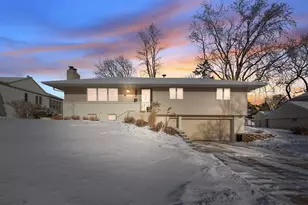 3109 Wendhurst Ave, Saint Anthony, MN 55418 - Photo 1