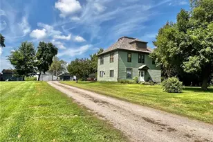 83025 160th St, Hawk Creek Twp, MN 56285 - Photo 2