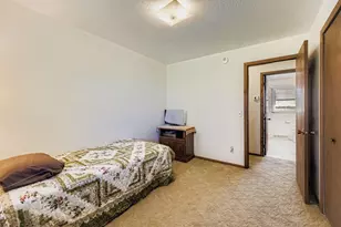 460 County Rd 5 NW, Isanti, MN 55040 - Photo 18