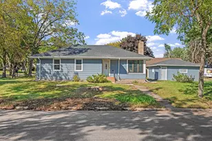 373 Nebraska Ave W, Saint Paul, MN 55117 - Photo 1