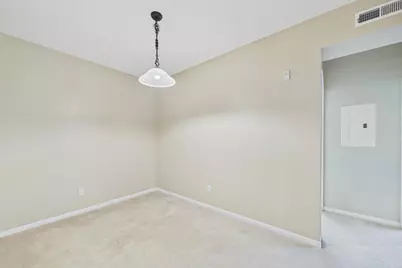 110696 Village Road #307, Chaska, MN 55318 - Photo 8