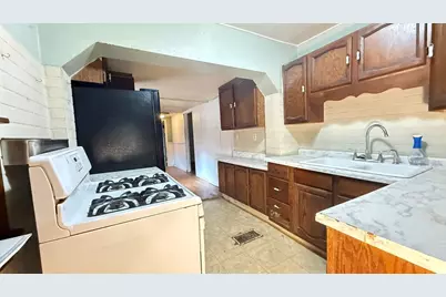 327 20th Ave SW, Rochester, MN 55902 - Photo 10