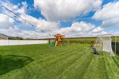 2226 Marvs Lane NE, Stewartville, MN 55976 - Photo 34