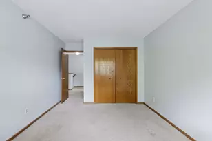 2600 Lockwood Dr, Mendota Heights, MN 55120 - Photo 18