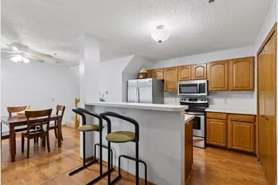 2600 Lockwood Drive, Mendota Heights, MN 55120 - Photo 10