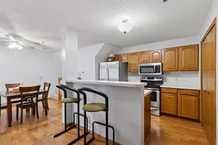 2600 Lockwood Dr, Mendota Heights, MN 55120 - Photo 10