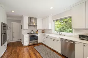 2711 Bent Tree Cir, Hopkins, MN 55305 - Photo 20