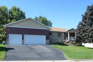 1809 Eastern Star Loop, Sauk Rapids, MN 56379 - Photo 4