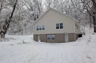 528 20th St, Red Wing, MN 55066 - Photo 2